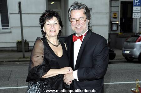 Blauer Ball 04042009 012