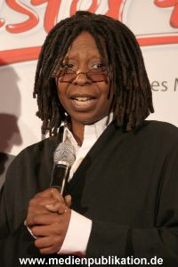 Whoopi 04122009 011