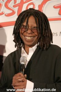Whoopi 04122009 014