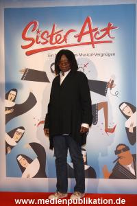 Whoopi 04122009 122