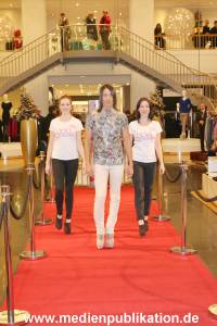 ChicasWalk 04122013 055