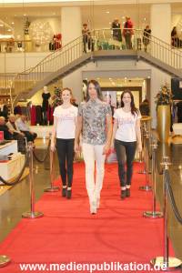 ChicasWalk 04122013 060
