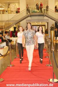 ChicasWalk 04122013 062
