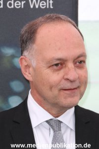 DanaSchweiger SOS 09052014 001