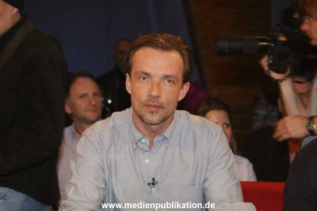 Talkshow 2403017 011