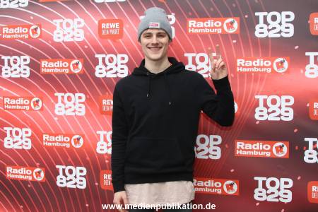 Radio Hamburg Top829 02040218 069