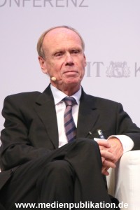 Helmut Schmidt Zeit 28112014 057