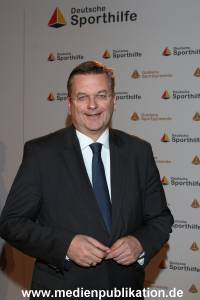 GoldeneSportpyramide 12092015 0192