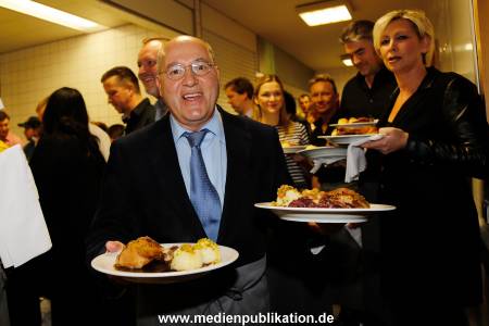 Frank Zander Charity 22122015 080