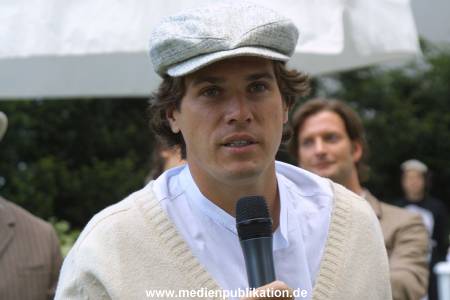 Tennis wie vor hundert Jahren 14052006 045
