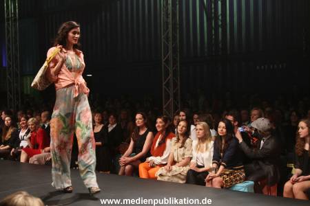 Brigitte Modenschau 16022013 286