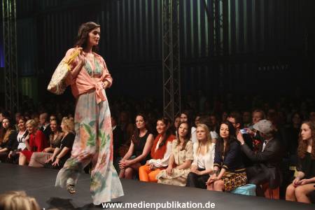 Brigitte Modenschau 16022013 288