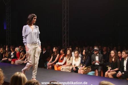 Brigitte Modenschau 16022013 291