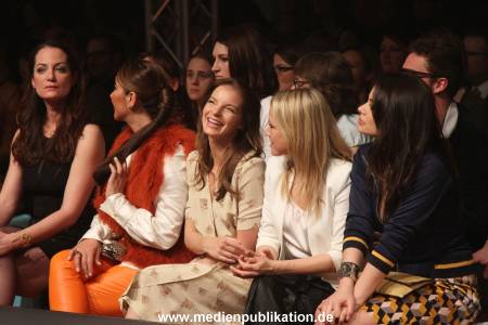 Brigitte Modenschau 16022013 307