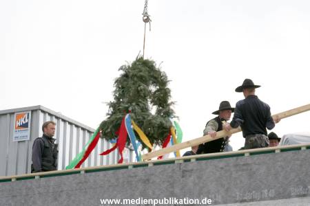 Lindner Richtfest 24042008 001