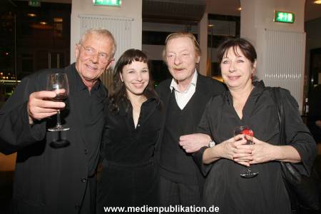Blackbird Premiere 0604 175