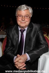 Hommage Schultze 28042011 001
