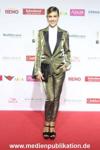 Goldene Bild der Frau 21102017 174