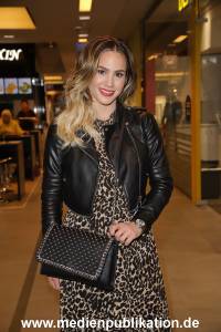 Late Night Shopping 03032018 468