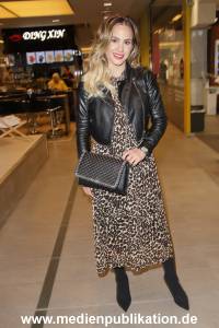 Late Night Shopping 03032018 472