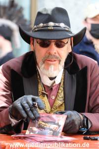 Karl May Autogrammstunde 06082022 075