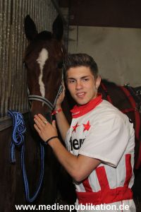 Bild Promirenntag 09062013 466