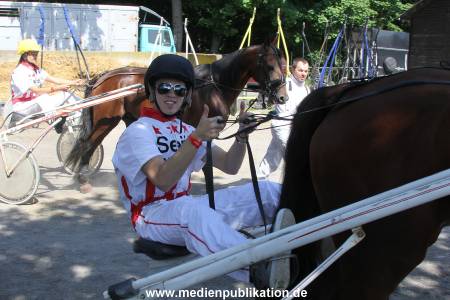 Bild Promirenntag 09062013 506