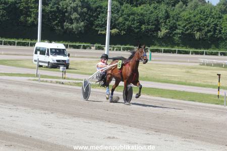 Bild Promirenntag 09062013 522