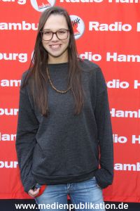 RHH TOP824 01042013 005