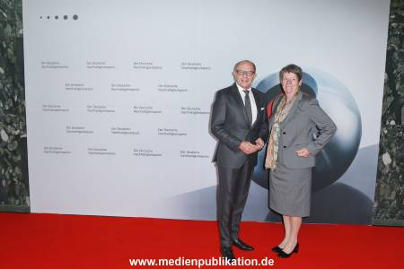 Loesch Nachhaltigkeitspreis 07102016 003
