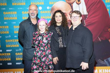 Ganzer halber Bruder 17092025 060