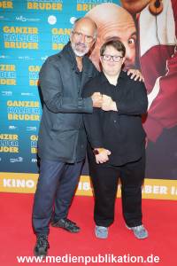 Ganzer halber Bruder 17092025 071