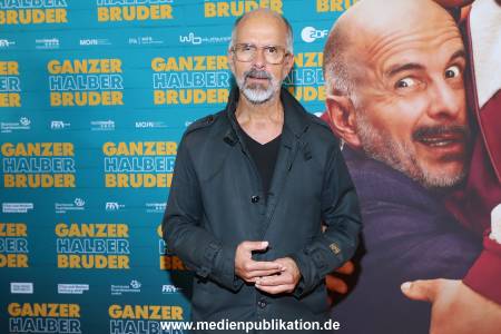 Ganzer halber Bruder 17092025 138