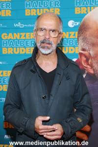 Ganzer halber Bruder 17092025 141