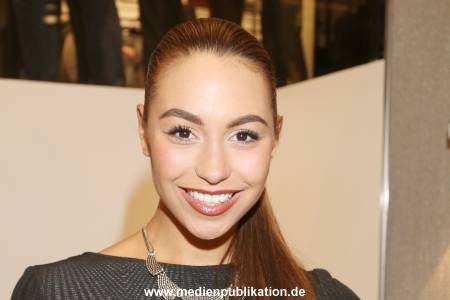 Blauer Ball Netzwerk 10102016 046