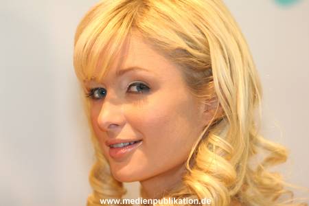 Paris Hilton Douglas 19052005 018