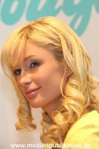 Paris Hilton Douglas 19052005 035