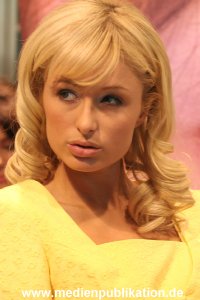 Paris Hilton Douglas 19052005 046