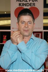 Charity Hasen 15042014 064