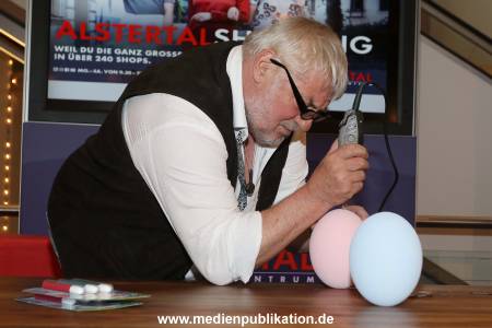 Hoenig AEZ Charity 001
