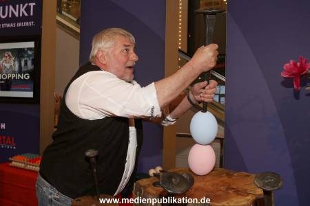 Hoenig AEZ Charity 010