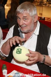 Hoenig AEZ Charity 110