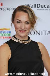GoldeneBildDerFrau 20112024 484