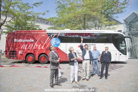 Hofer Blutspendebus 17072013 032