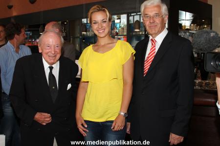 Lisicki Ehrenmitgliedschaft 08072011 032