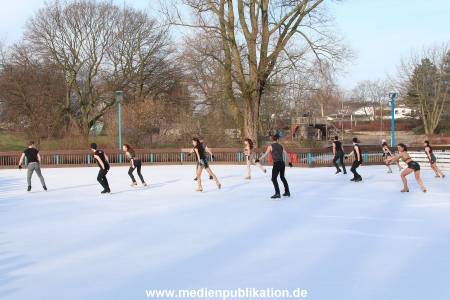 Holiday on Ice PUB 05022014 002