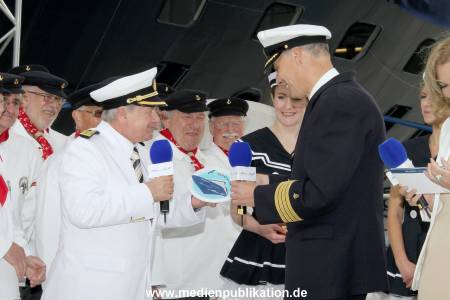 Taufe Mein Schiff2 14052011 440