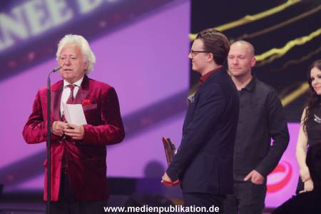 LEA Award 04042016 911
