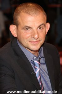 3nach9 13052011 011