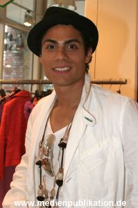 Dress for success 14062005 059
